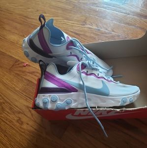 nike react purple